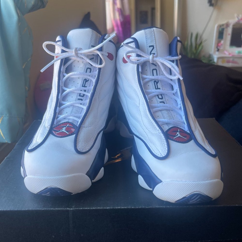 Sneakers - Picture 5 of 7